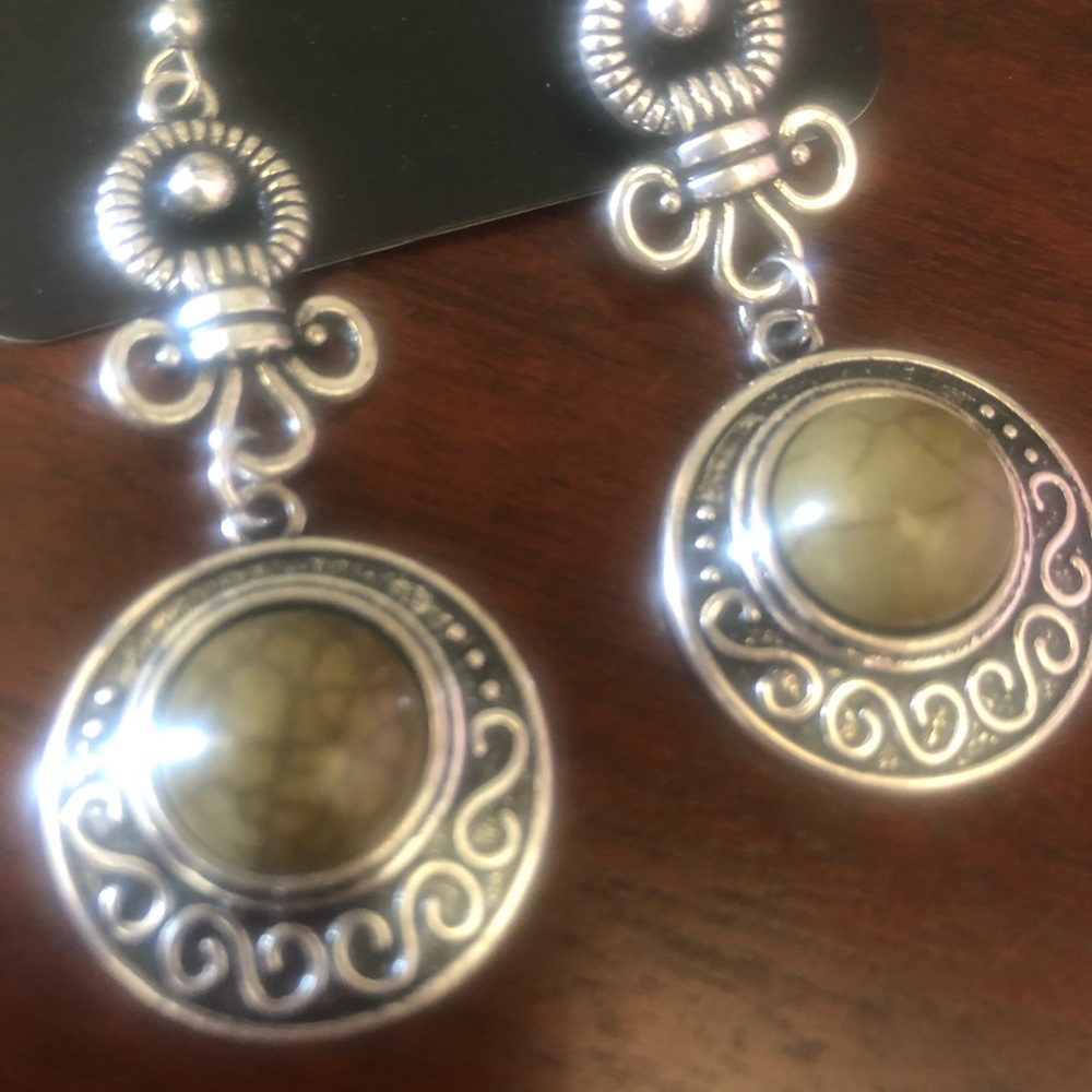 Fun earrings - Picture 2 of 3